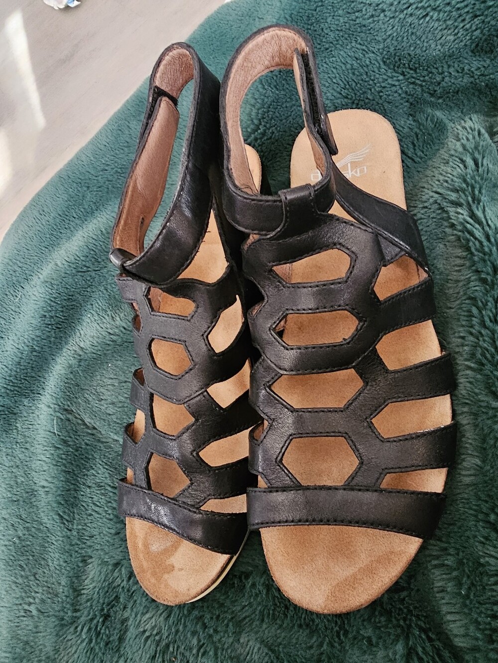 Dansko Valentina Black Leather Caged Gladiator Wedge Sandals Sx 38 US 7.5-8 Nwob